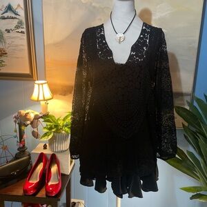 Chic Black Lace Blouse